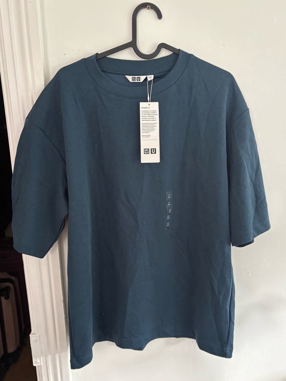 UNIQLO U Unisex AIRism Oversized Tee in Blue